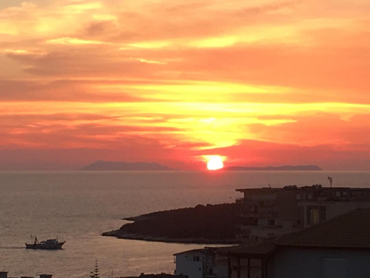 Luxury Holiday In Royal Apartment For King And Queen Sarandë Exteriér fotografie